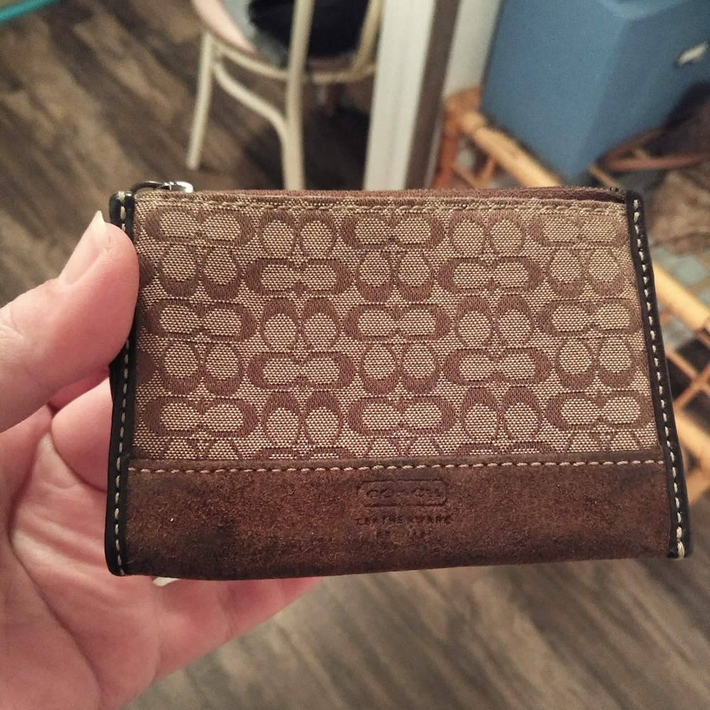 Authentic Coach CC Brown Wallet Change Purse - Picture 3 of 9